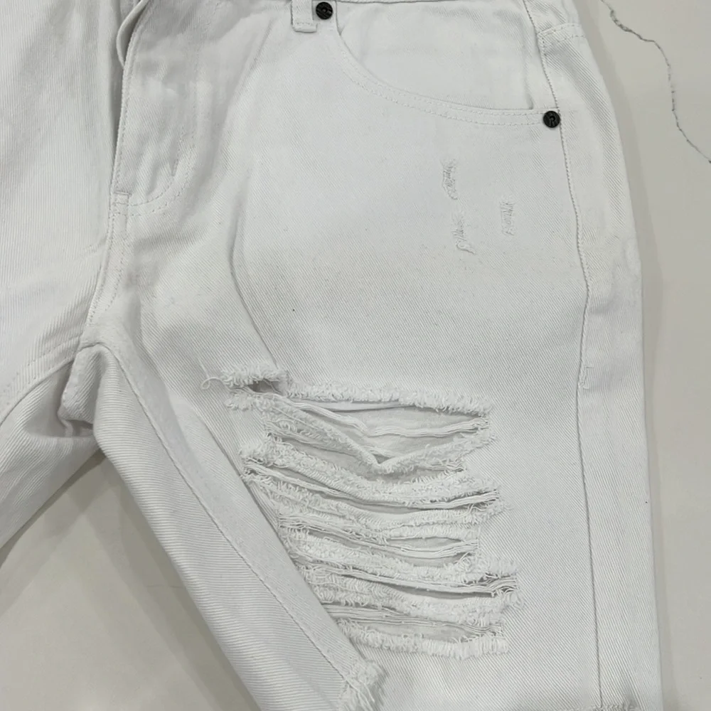 Distressed shorts